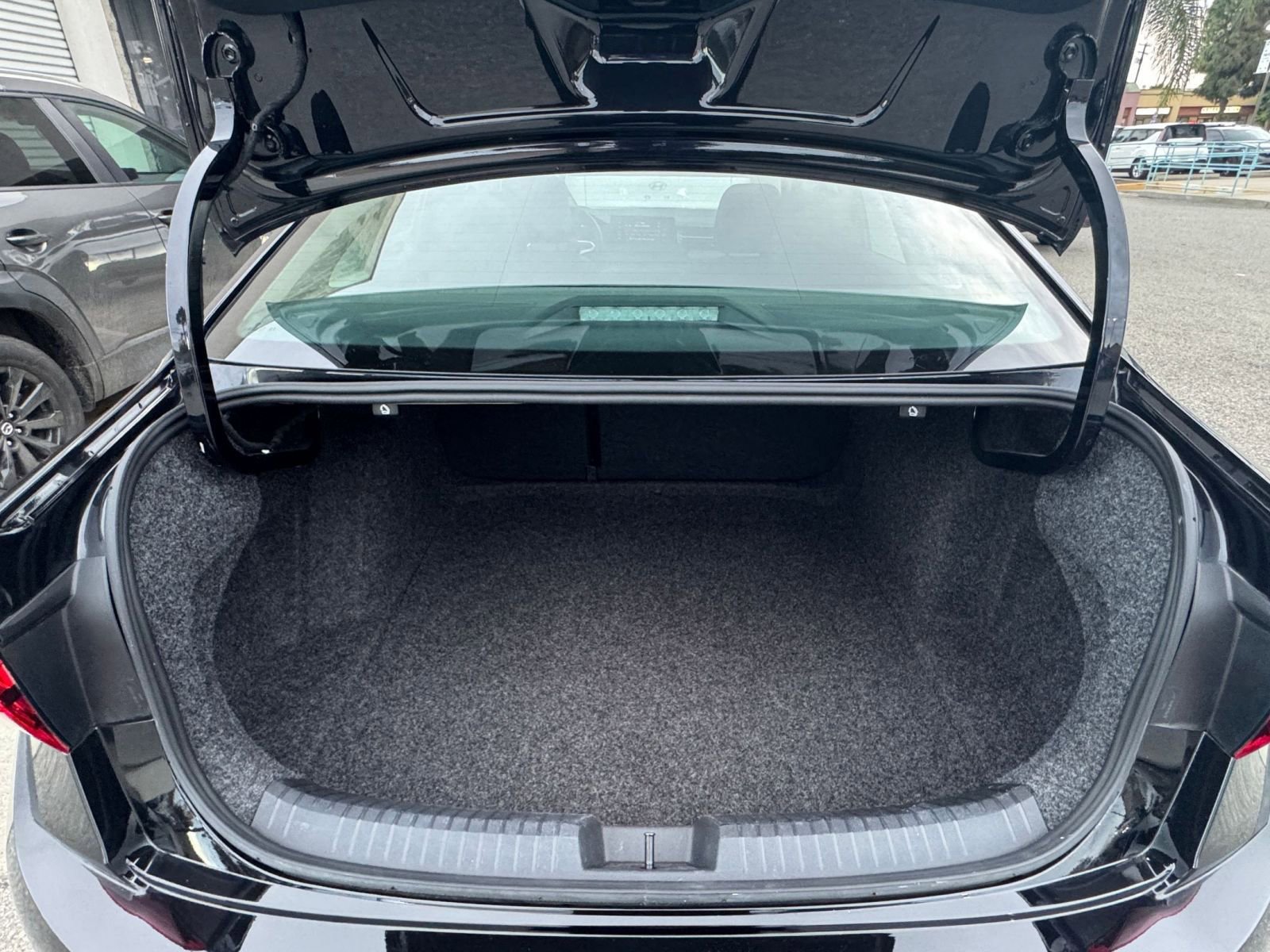 Thumbnail: 2025 Volkswagen Jetta - 31