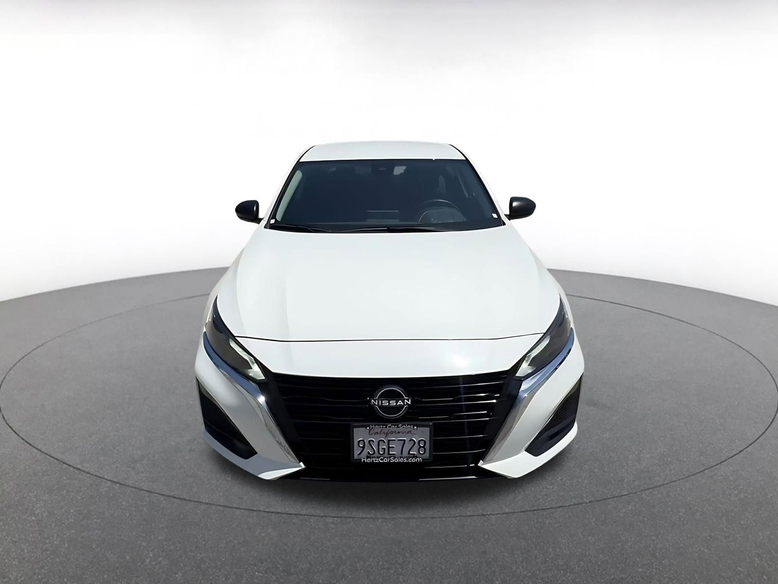 Thumbnail: 2025 Nissan Altima - 4