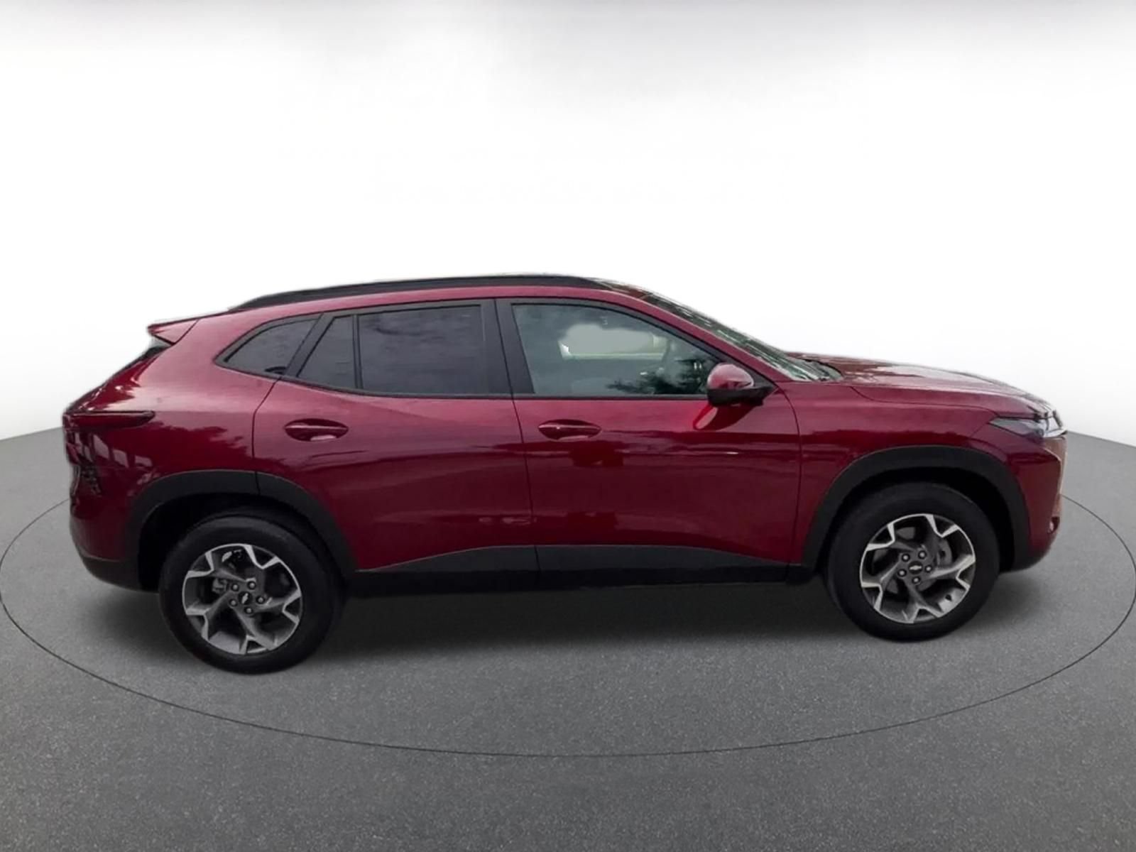 Thumbnail: 2025 Chevrolet Trax - 15