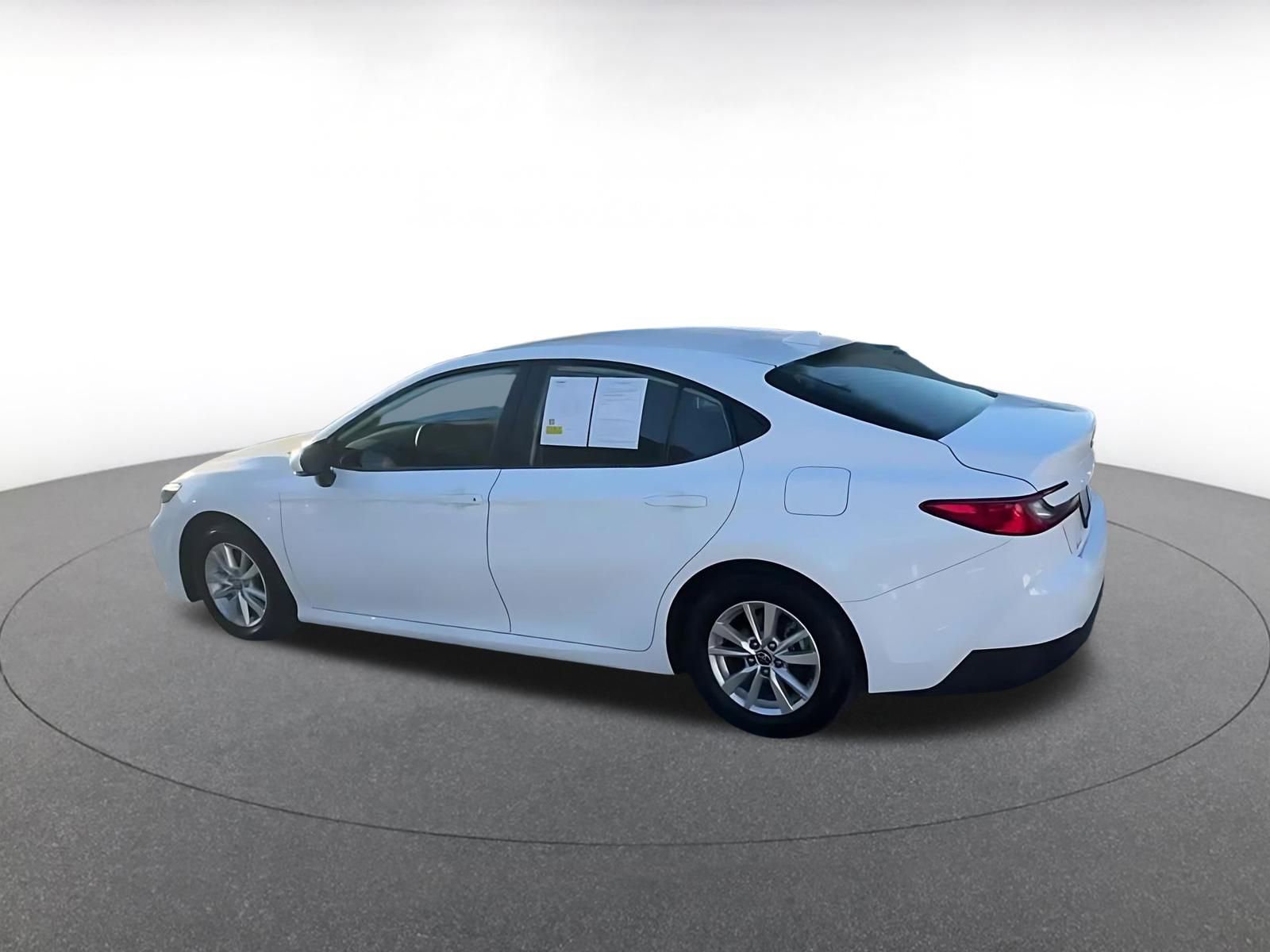 Thumbnail: 2025 Toyota Camry - 10