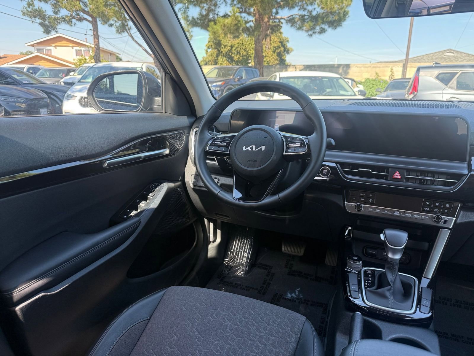 Thumbnail: 2025 Kia Seltos - 31