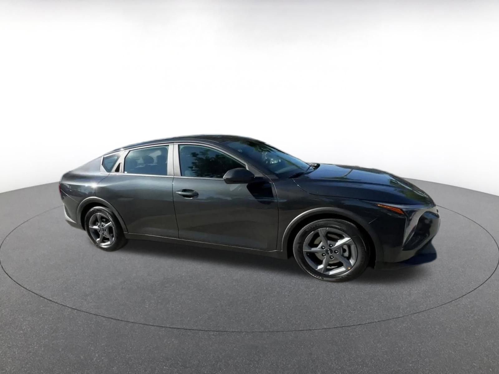 Thumbnail: 2025 Kia K4 - 2