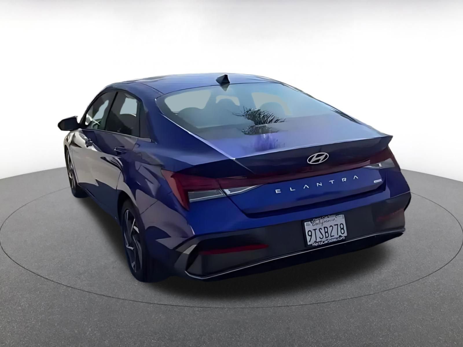 Thumbnail: 2025 Hyundai Elantra - 11