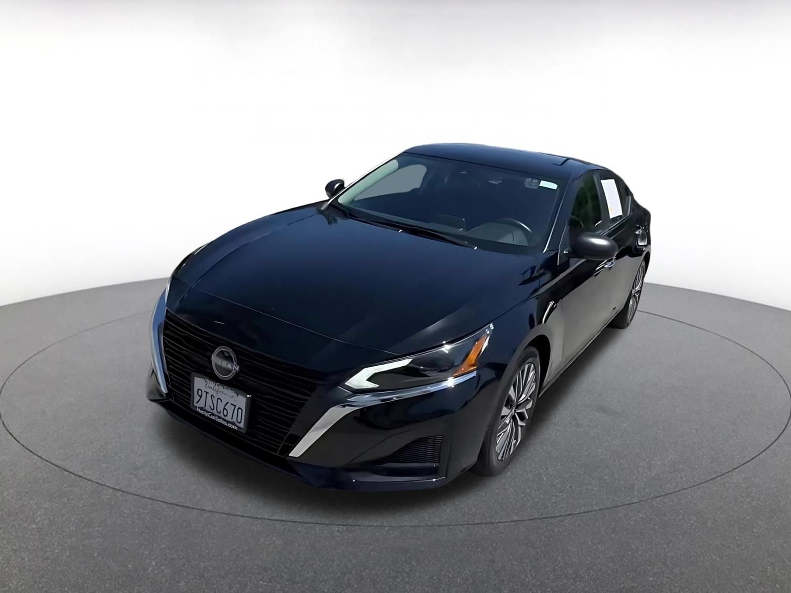 Thumbnail: 2025 Nissan Altima - 7