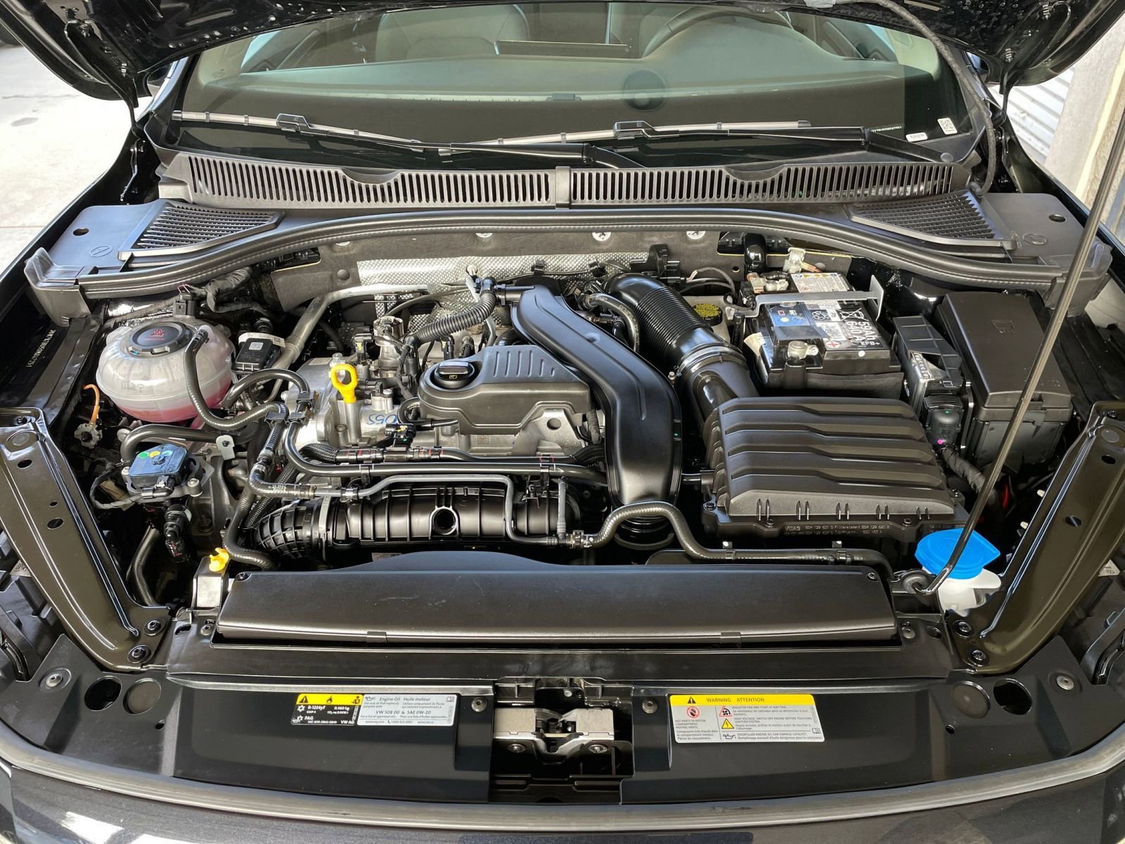 Thumbnail: 2025 Volkswagen Jetta - 32