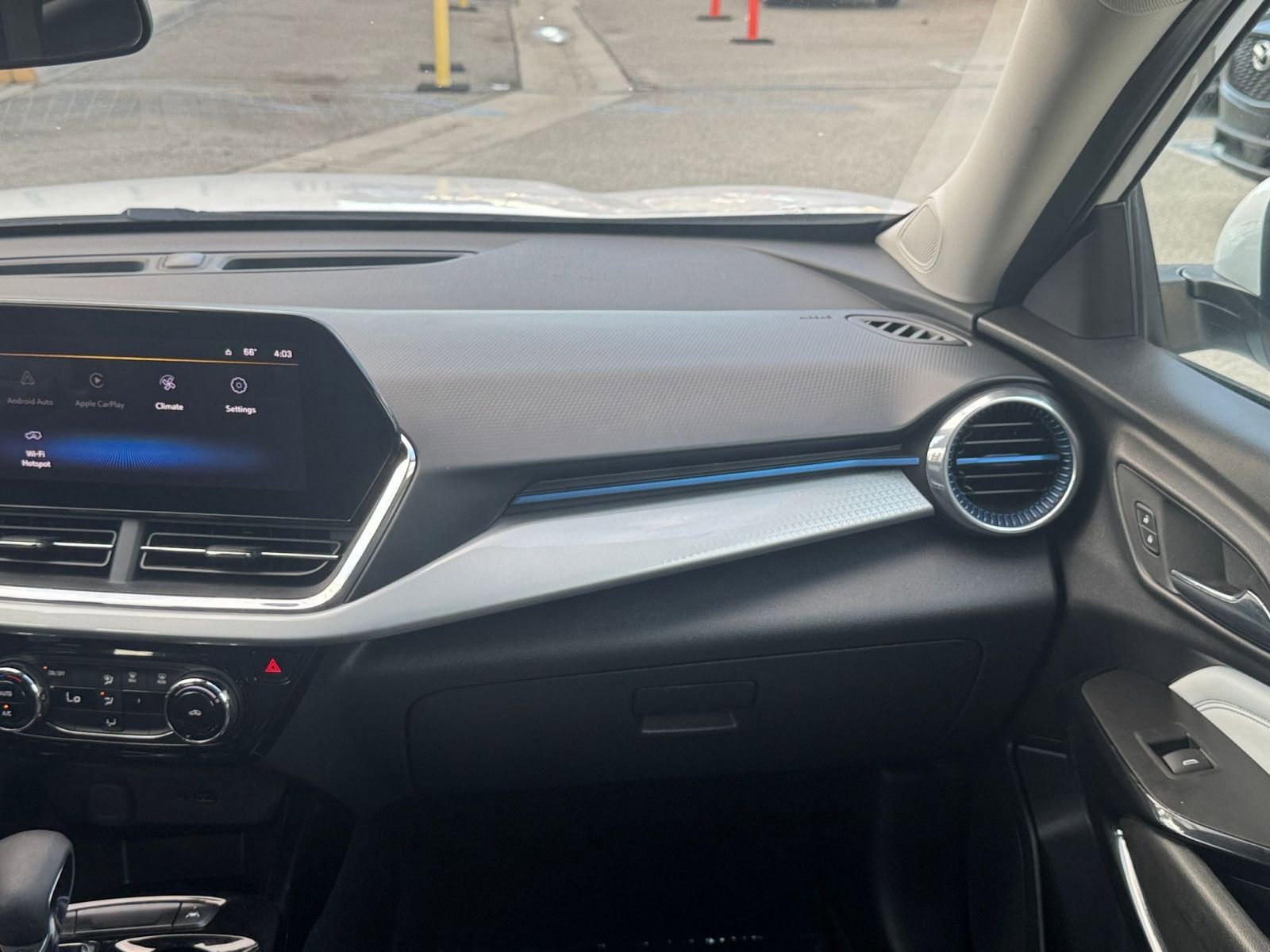 Thumbnail: 2025 Chevrolet Trax - 34