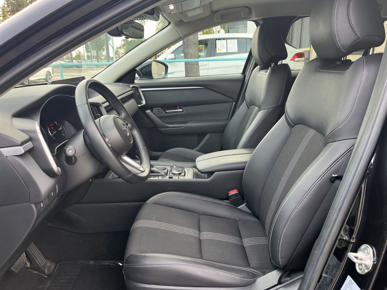 Thumbnail: 2025 Mazda CX-50 - 27