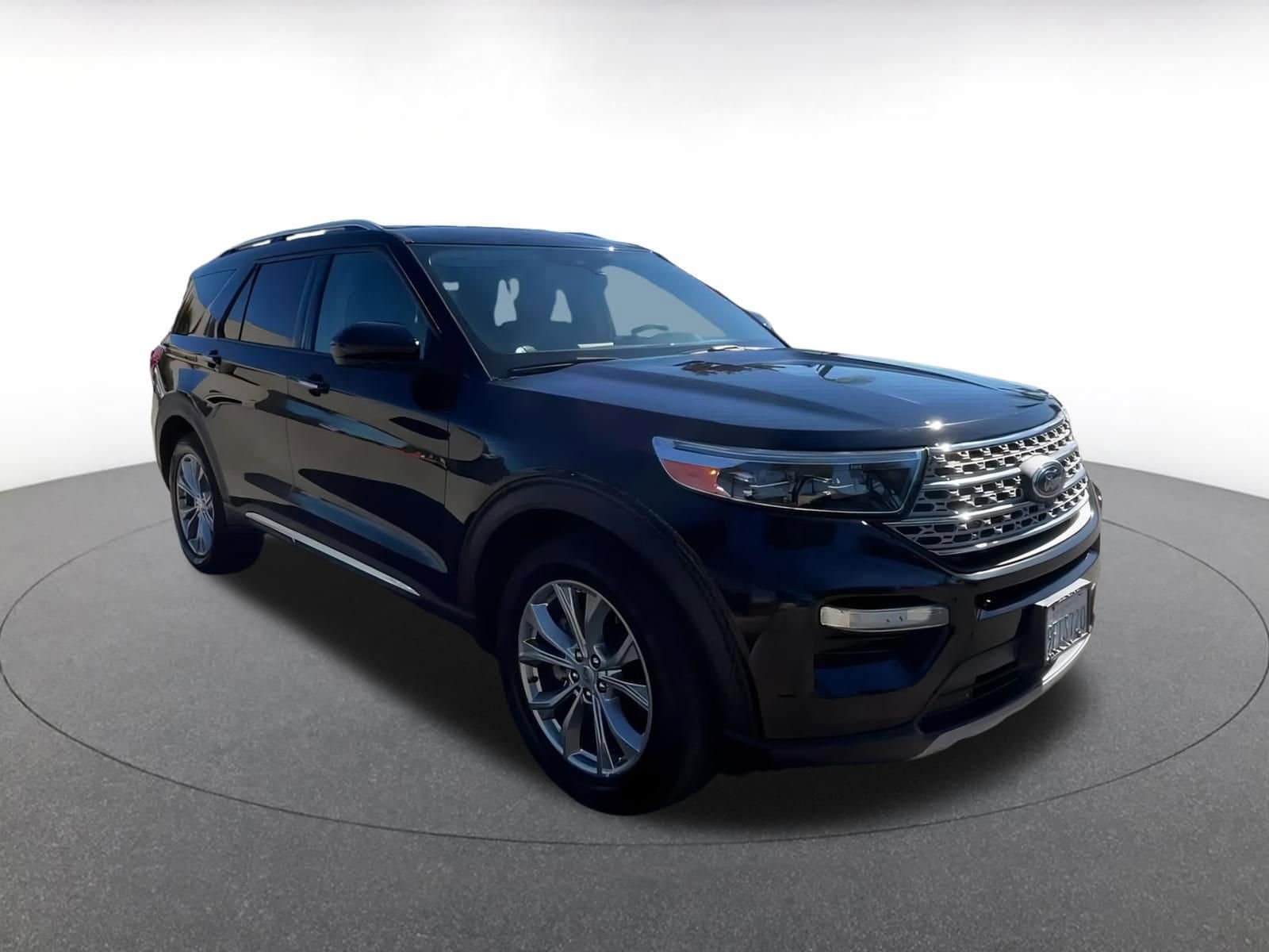 Thumbnail: 2023 Ford Explorer - 3