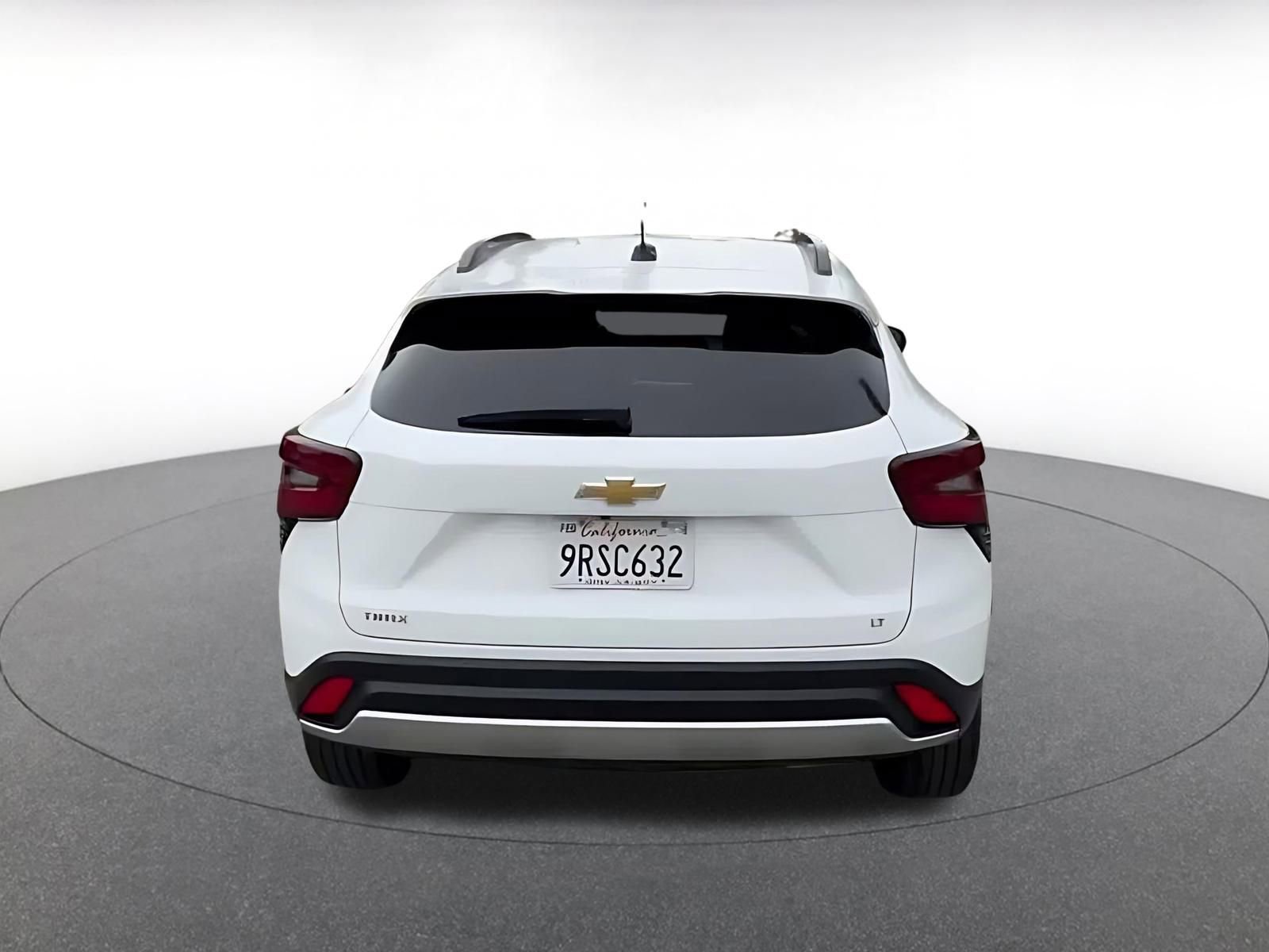 Thumbnail: 2025 Chevrolet Trax - 12