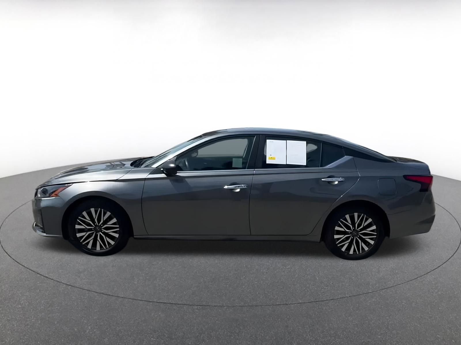 Thumbnail: 2024 Nissan Altima - 9