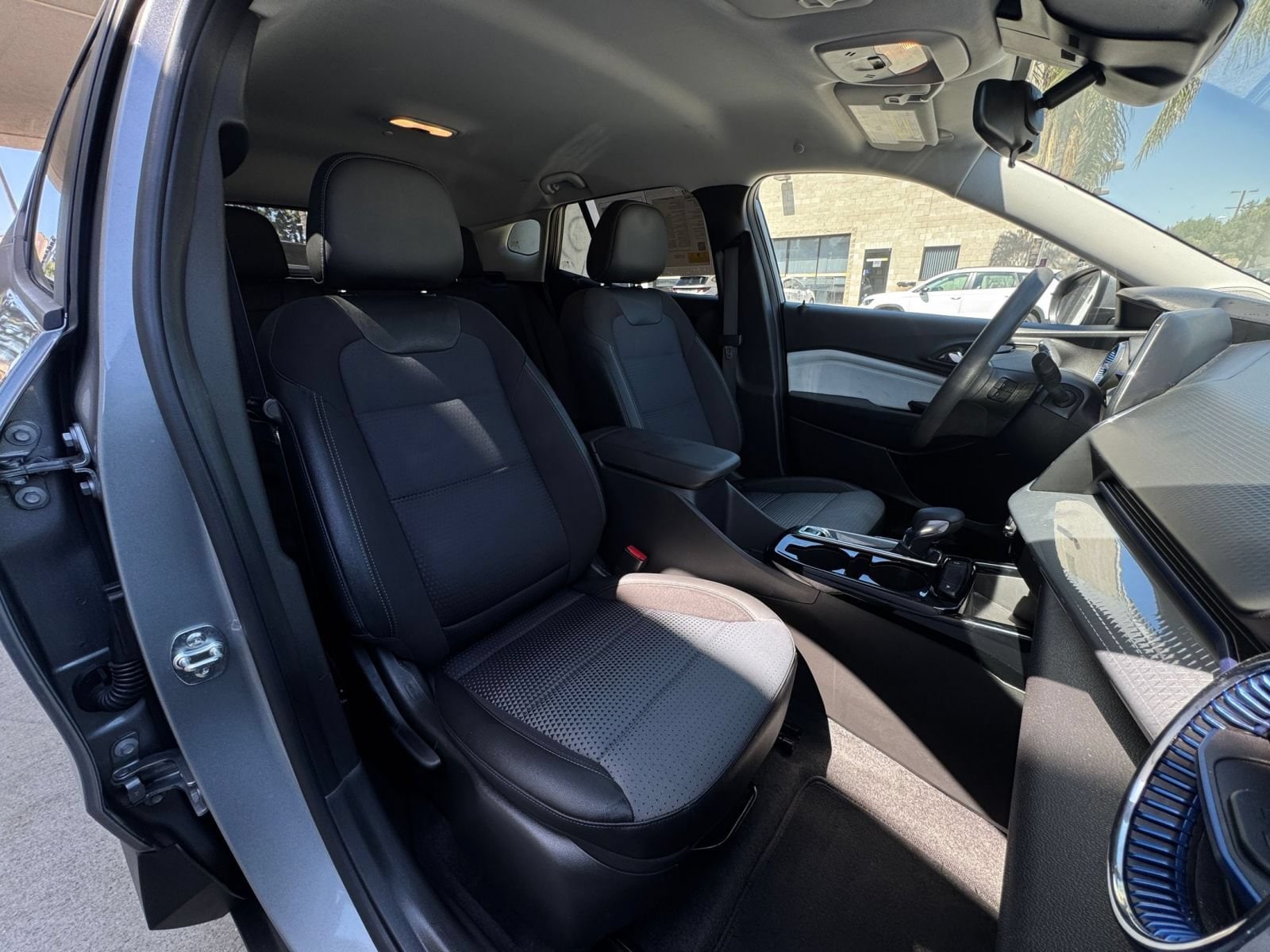 Thumbnail: 2025 Chevrolet Trax - 35