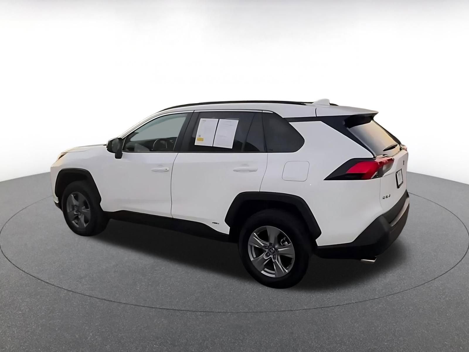Thumbnail: 2025 Toyota RAV4 - 10