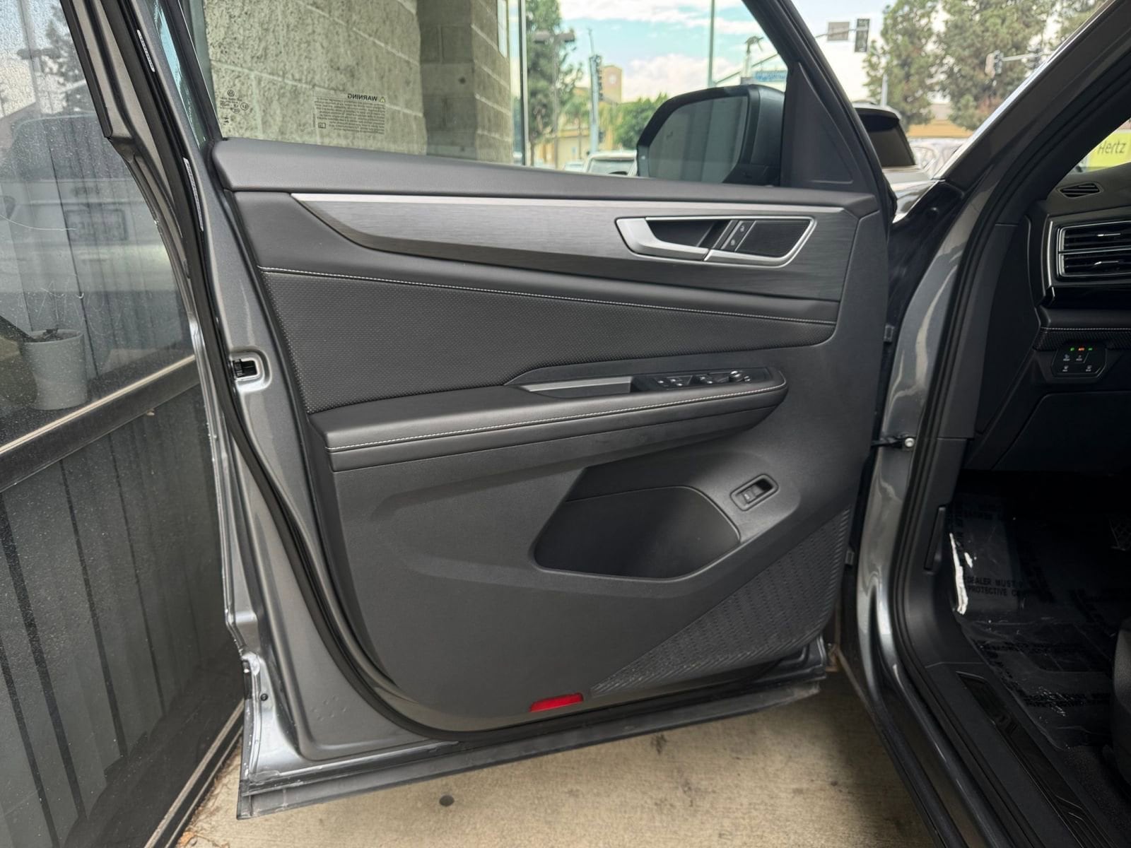 Thumbnail: 2025 Volkswagen Atlas - 20