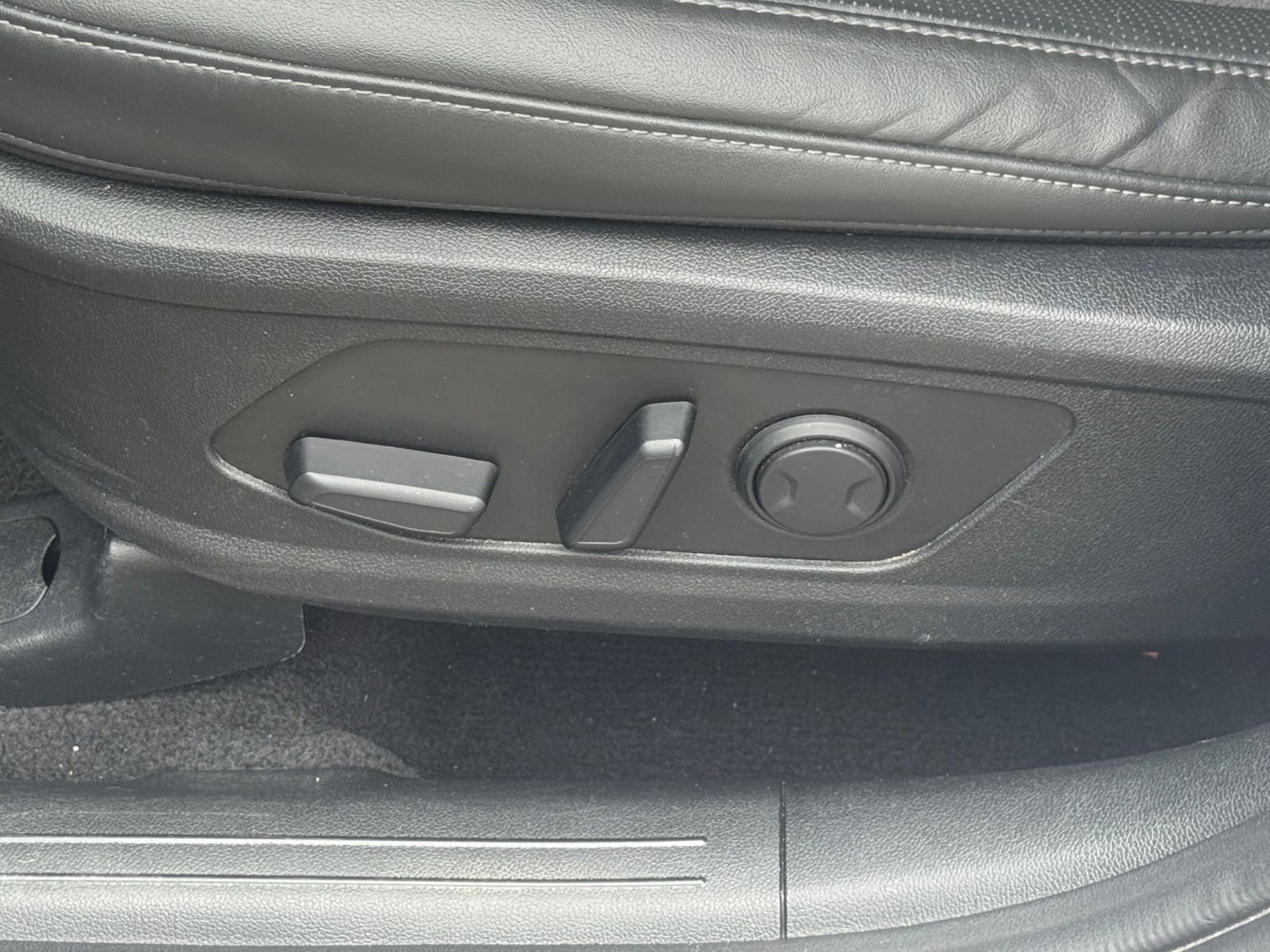 Thumbnail: 2024 Kia Sorento - 24