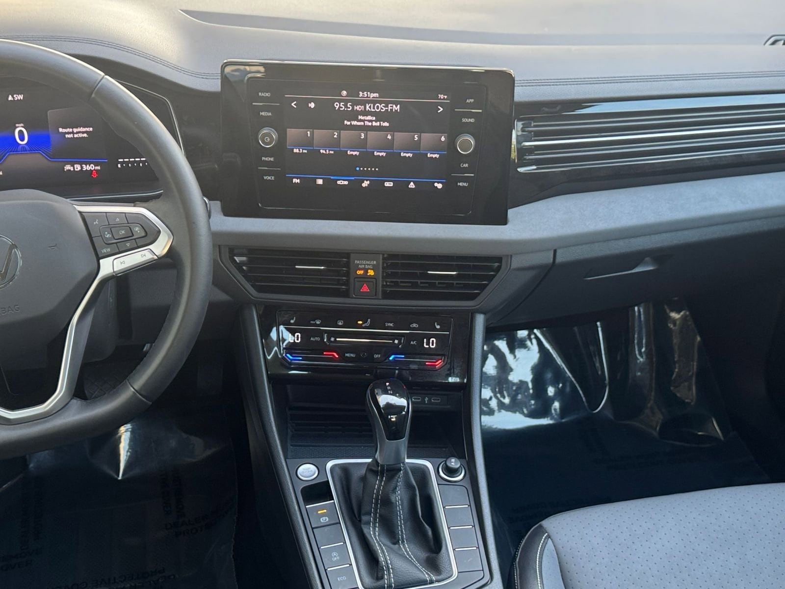 Thumbnail: 2025 Volkswagen Jetta - 21