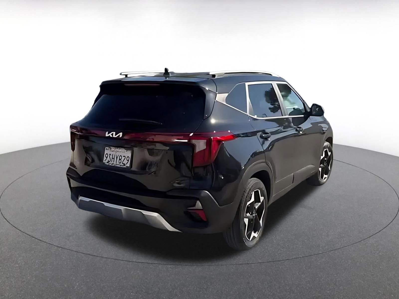 Thumbnail: 2025 Kia Seltos - 12