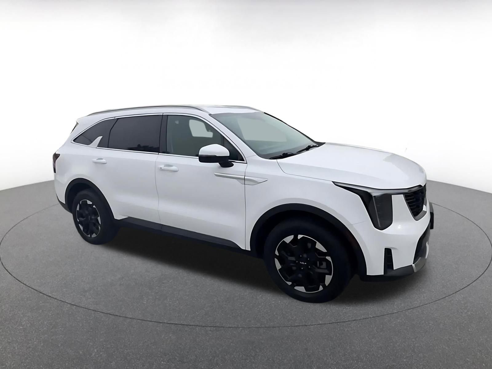 Thumbnail: 2024 Kia Sorento - 2