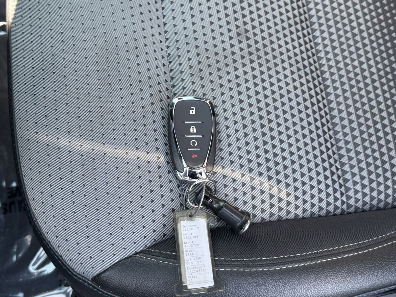 Thumbnail: 2025 Chevrolet Trax - 21