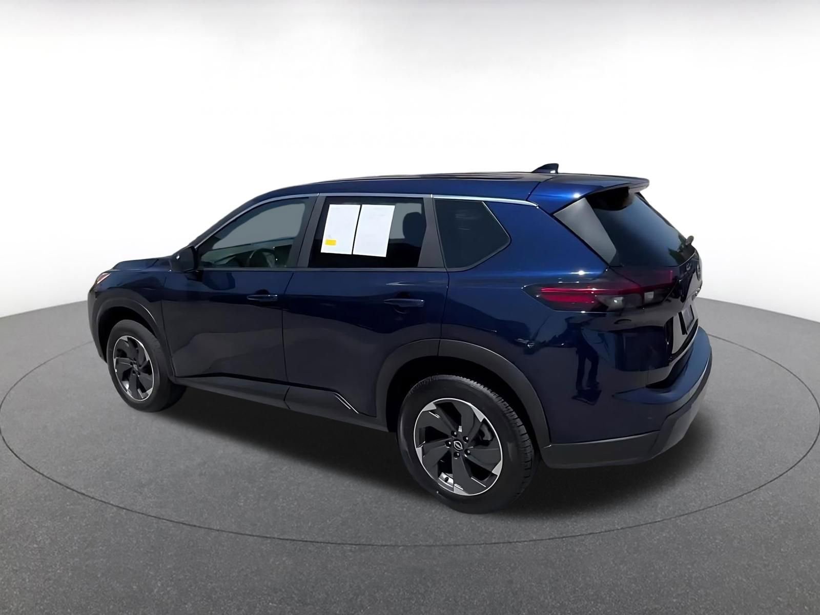 Thumbnail: 2025 Nissan Rogue - 10