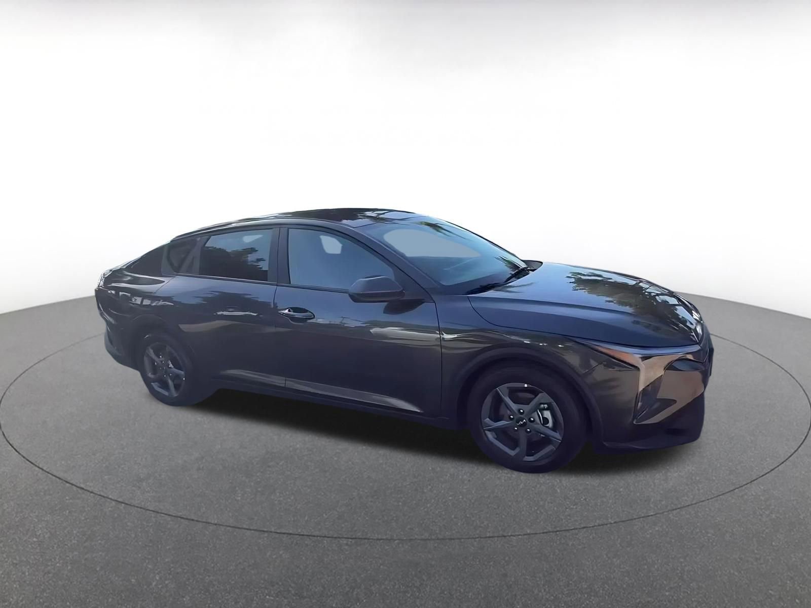 Thumbnail: 2025 Kia K4 - 2