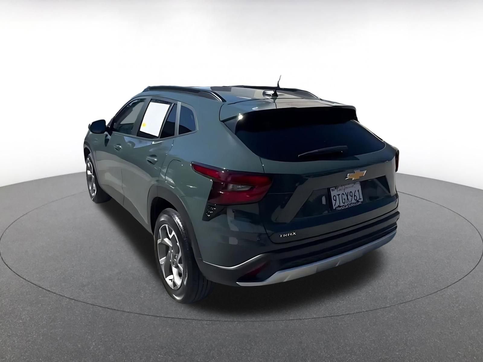 Thumbnail: 2025 Chevrolet Trax - 11