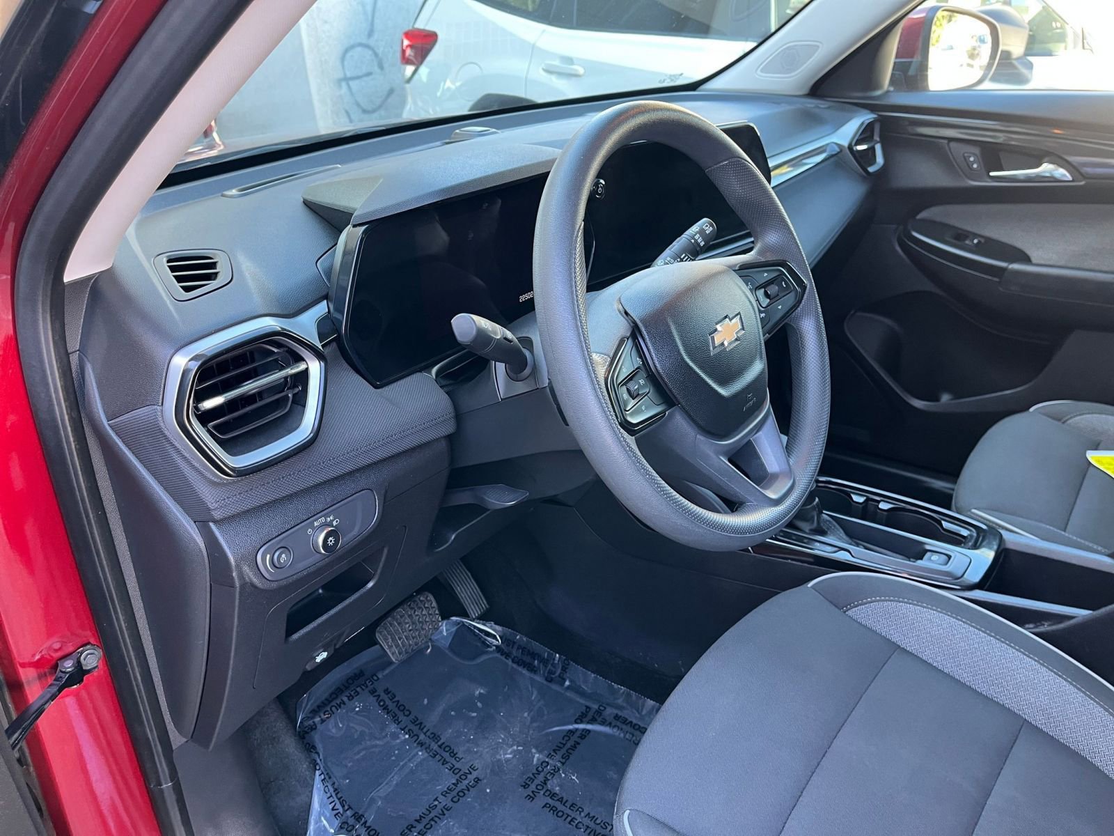 Thumbnail: 2025 Chevrolet TrailBlazer - 34