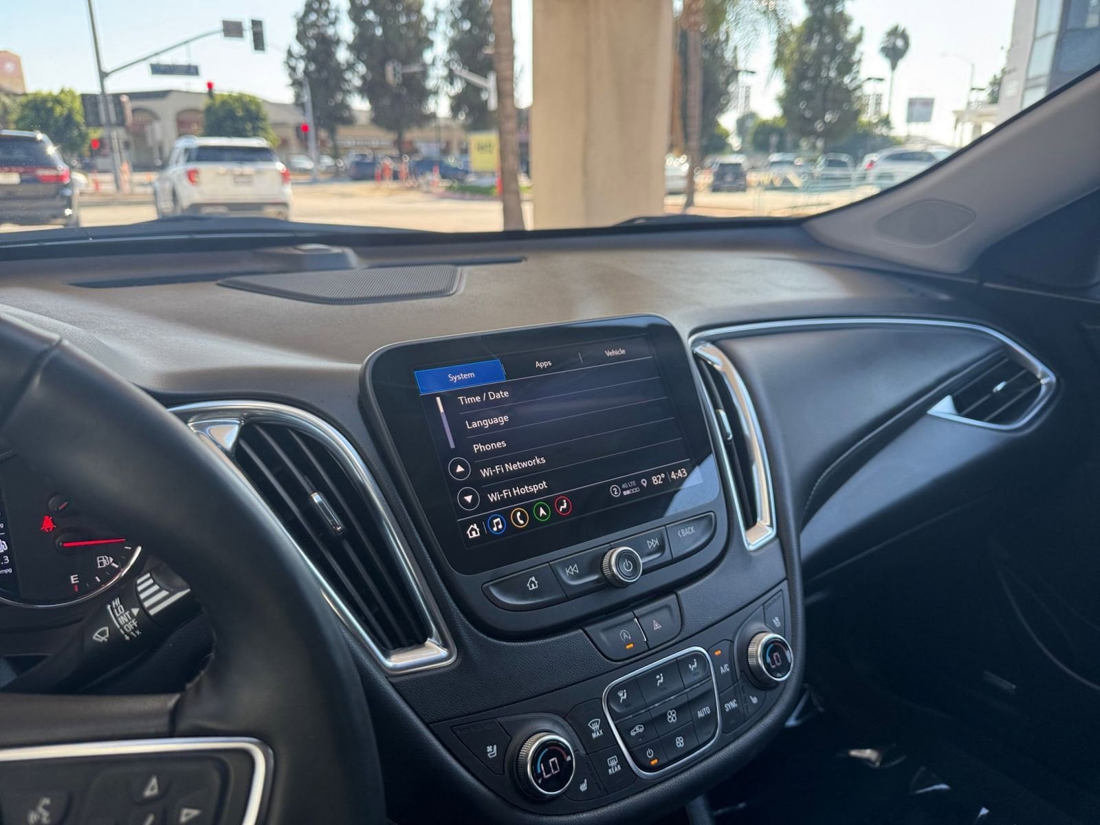 Thumbnail: 2024 Chevrolet Malibu - 18