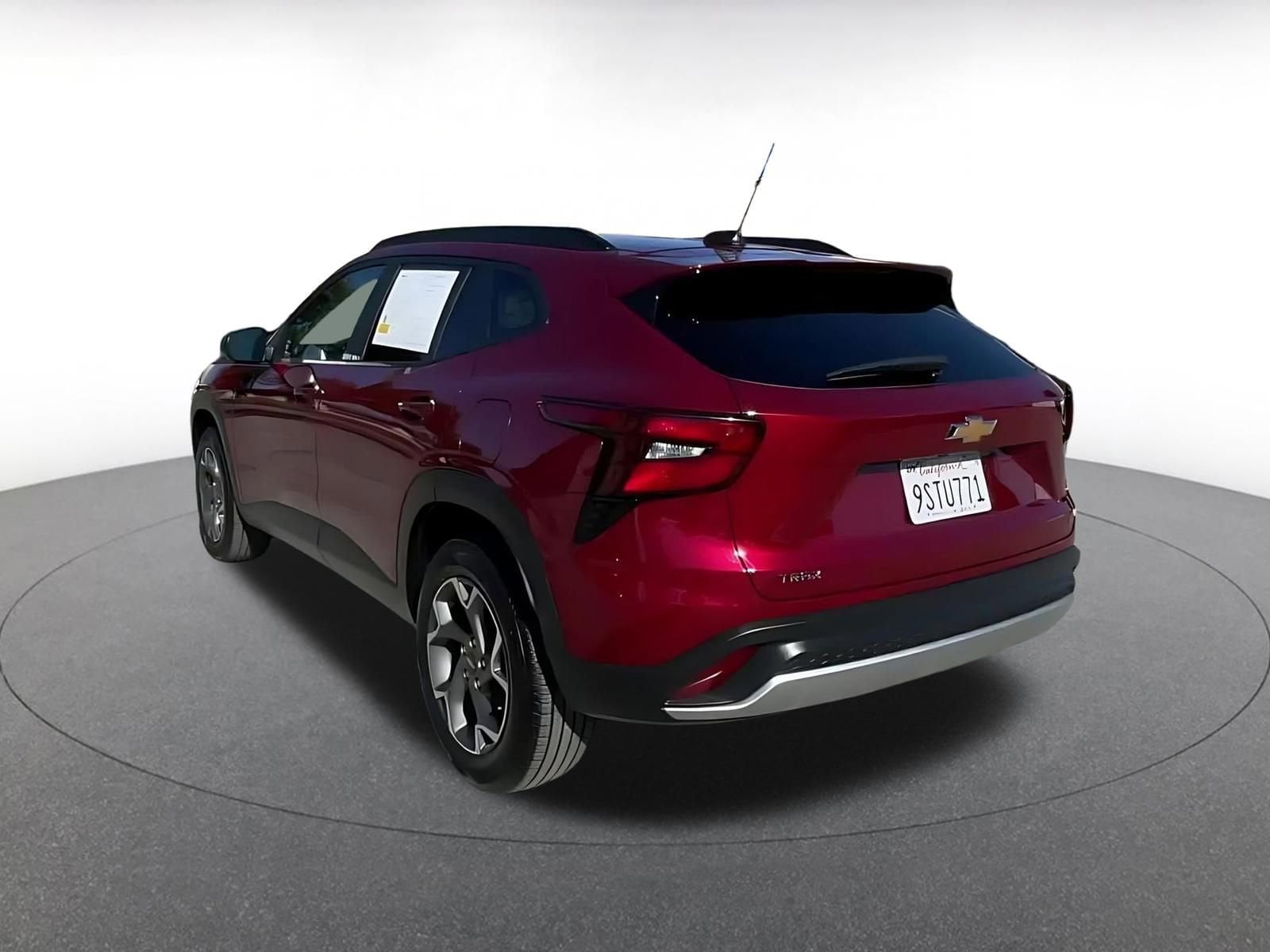 Thumbnail: 2025 Chevrolet Trax - 11