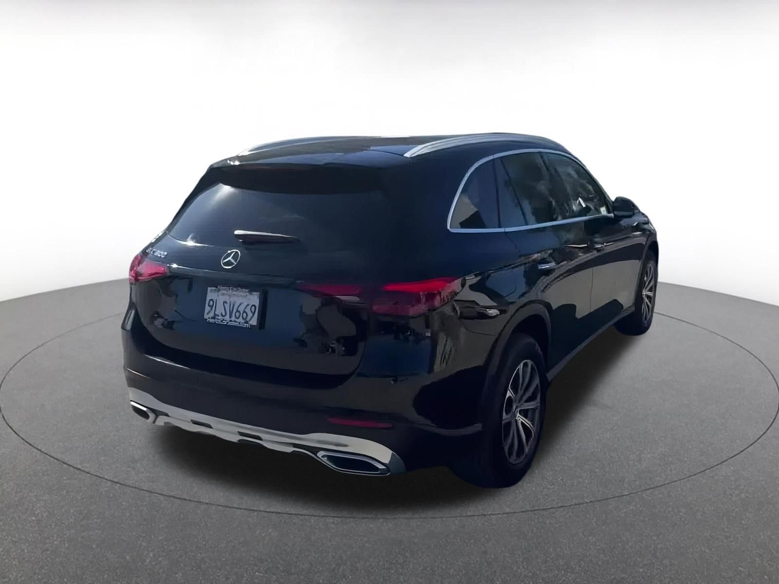 Thumbnail: 2024 Mercedes-Benz GLC - 12