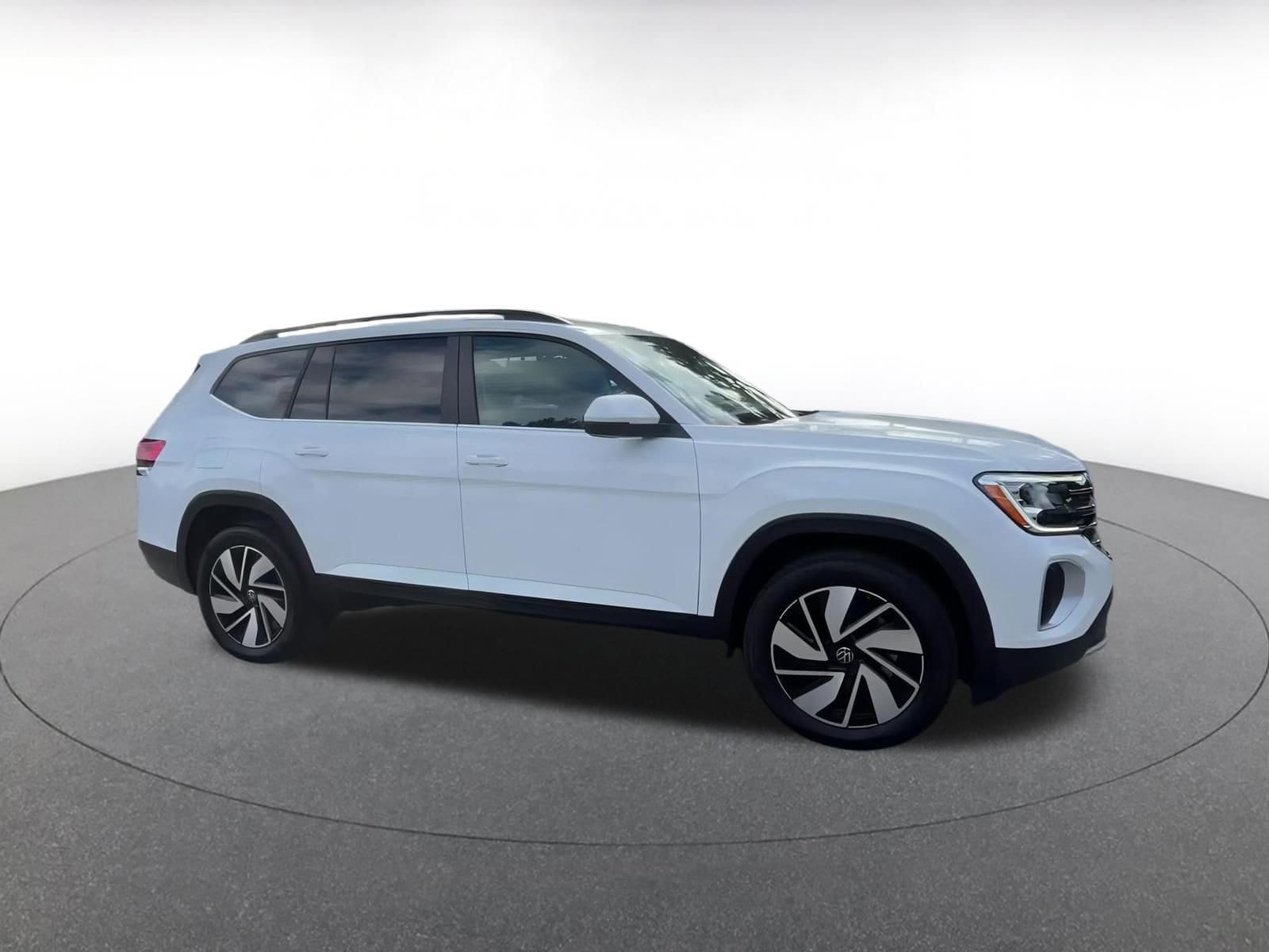 Thumbnail: 2025 Volkswagen Atlas - 2