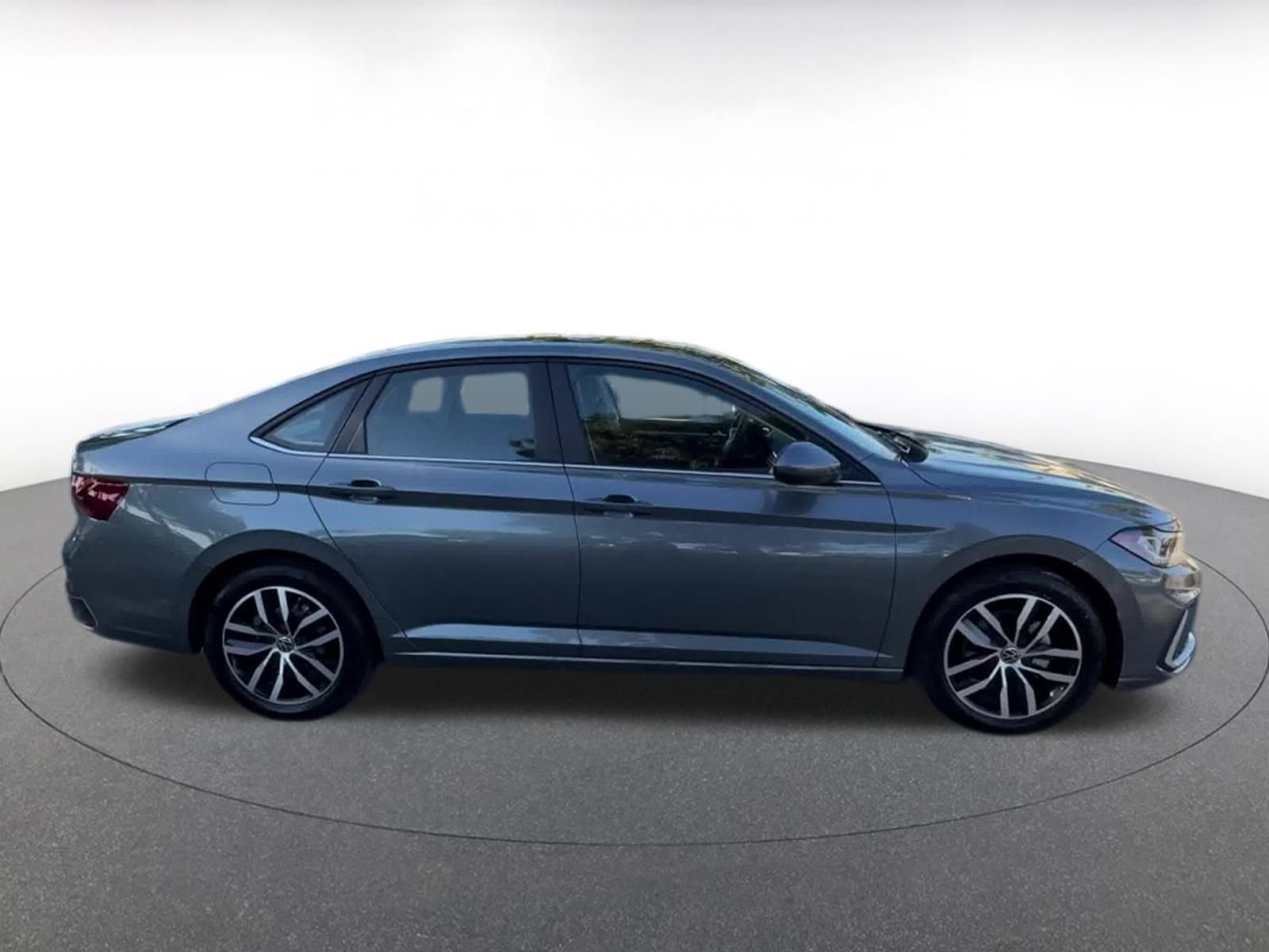 Thumbnail: 2025 Volkswagen Jetta - 15