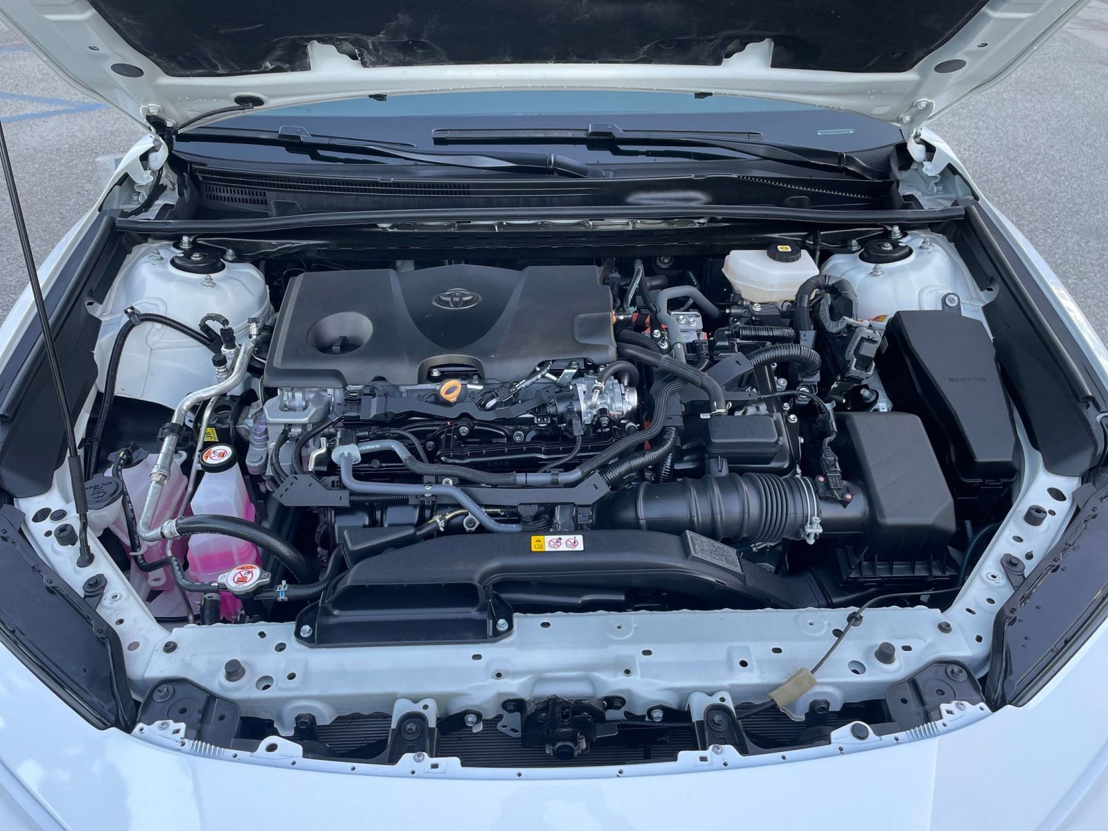 Thumbnail: 2025 Toyota Camry - 32