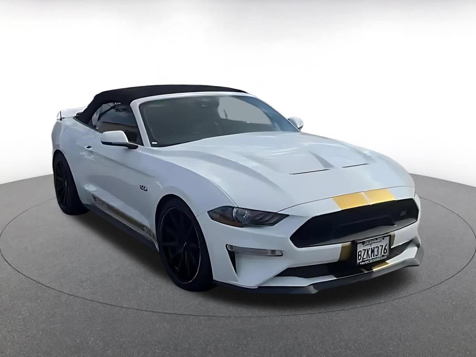 Thumbnail: 2022 Ford Mustang - 3