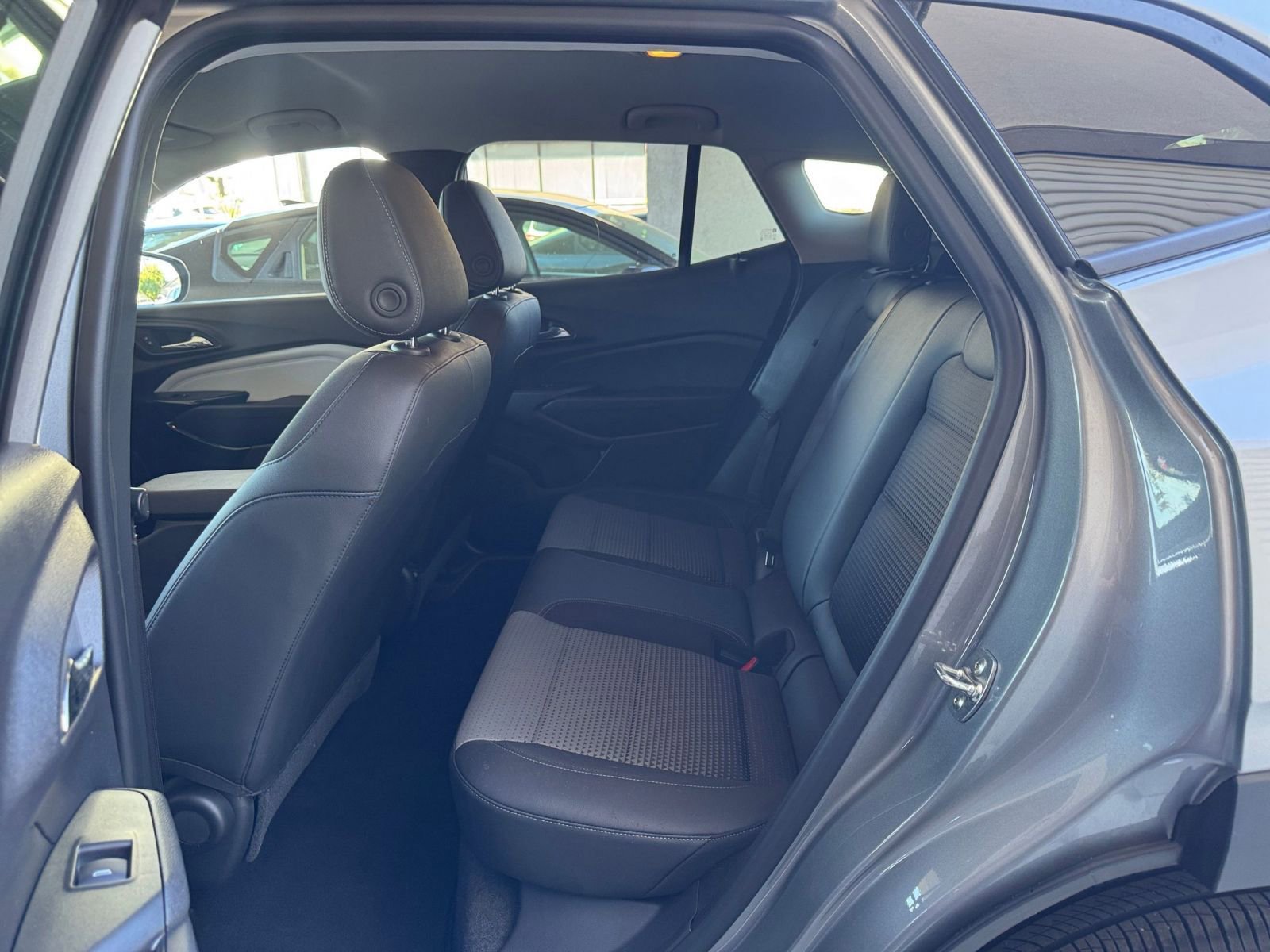 Thumbnail: 2025 Chevrolet Trax - 25