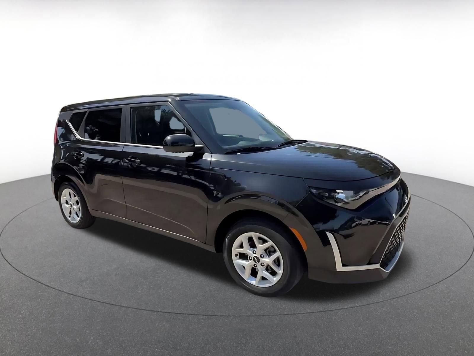 Thumbnail: 2025 Kia Soul - 2