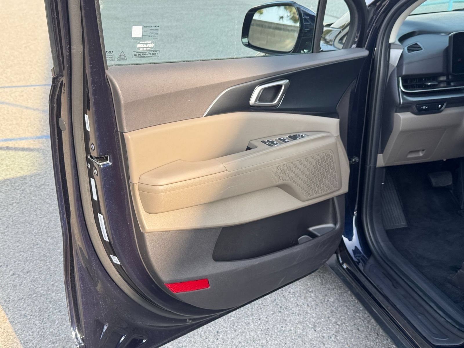 Thumbnail: 2026 Kia Carnival - 18
