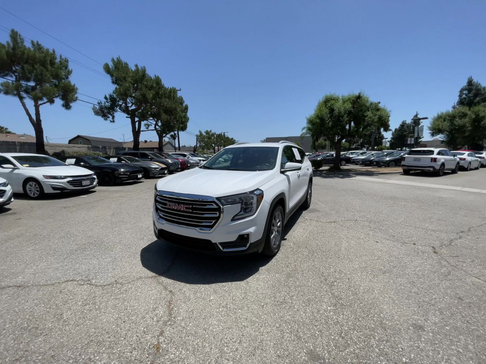 Thumbnail: 2023 GMC Terrain - 16
