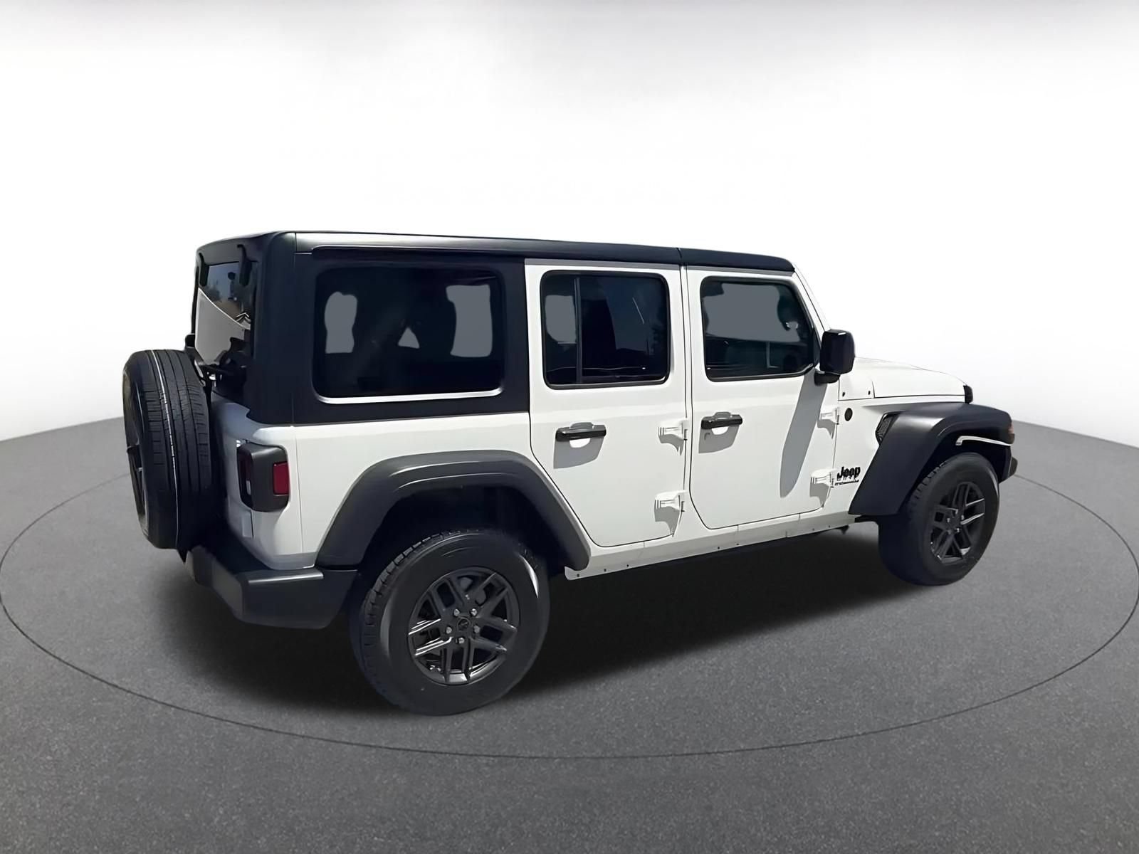 Thumbnail: 2025 Jeep Wrangler - 14