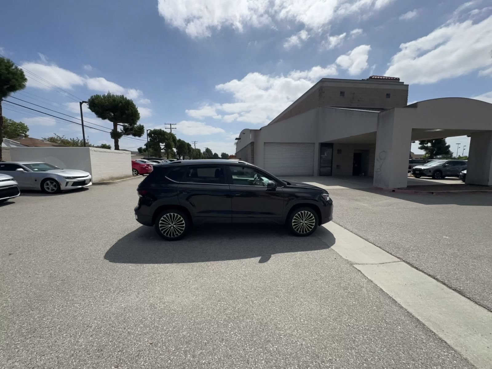 Thumbnail: 2026 Volkswagen Taos - 15