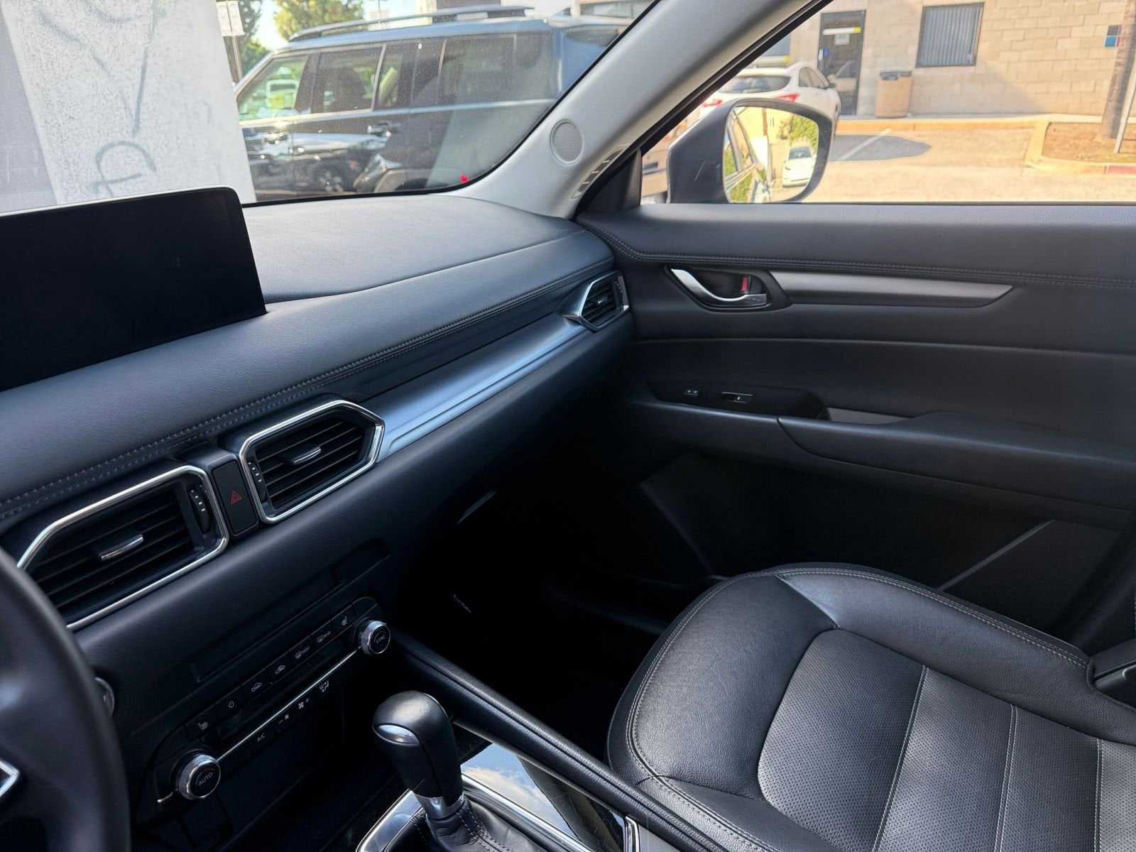 Thumbnail: 2025 Mazda CX-5 - 31