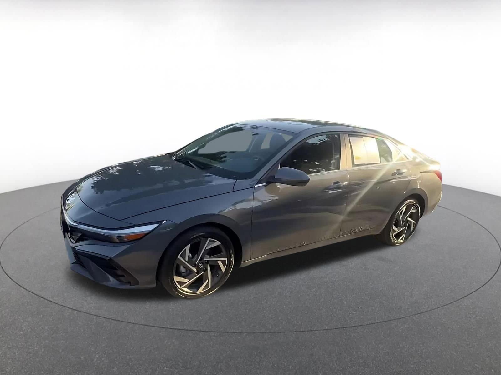 Thumbnail: 2025 Hyundai Elantra - 8