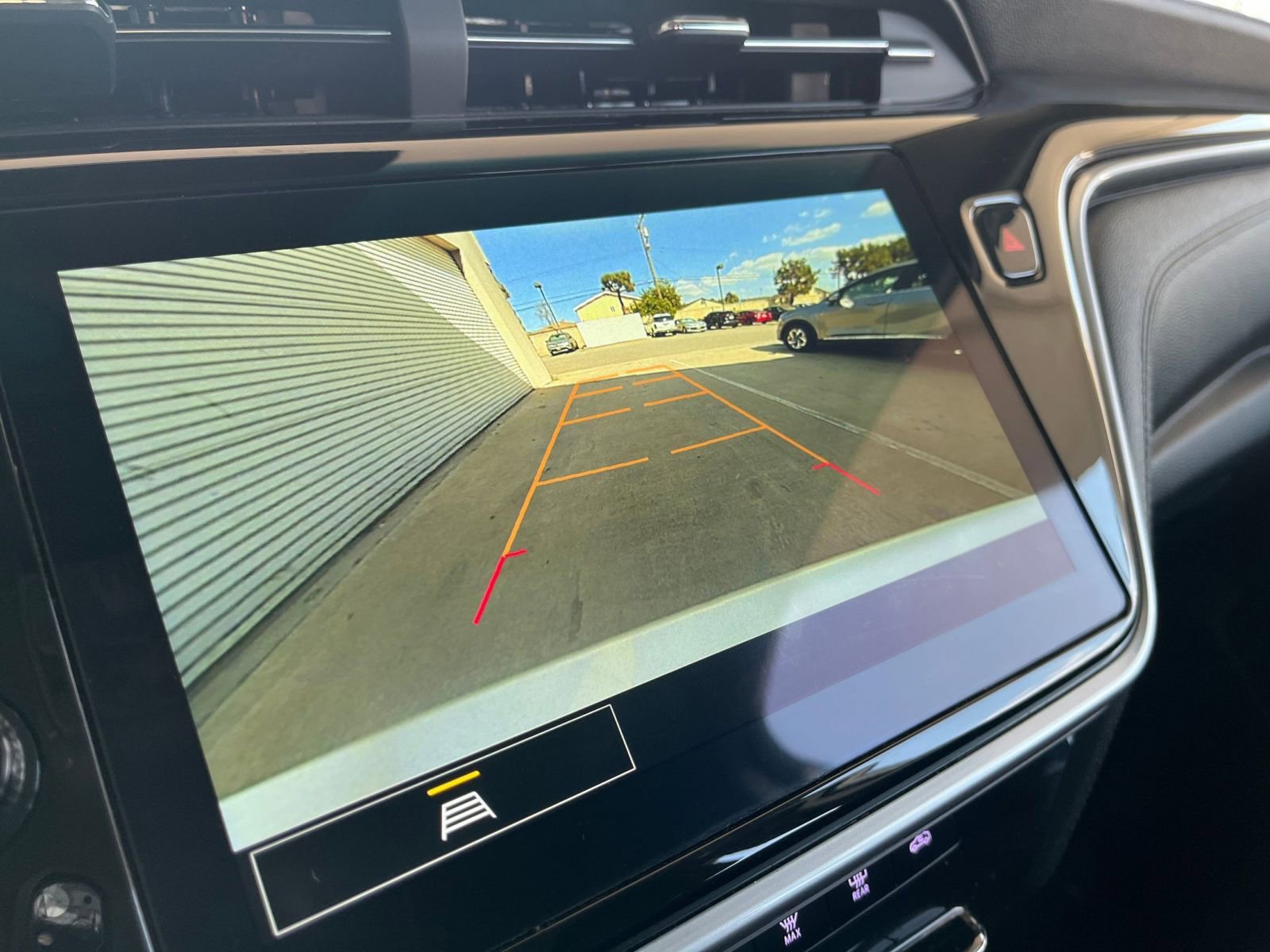 Thumbnail: 2023 Chevrolet Bolt EV - 17