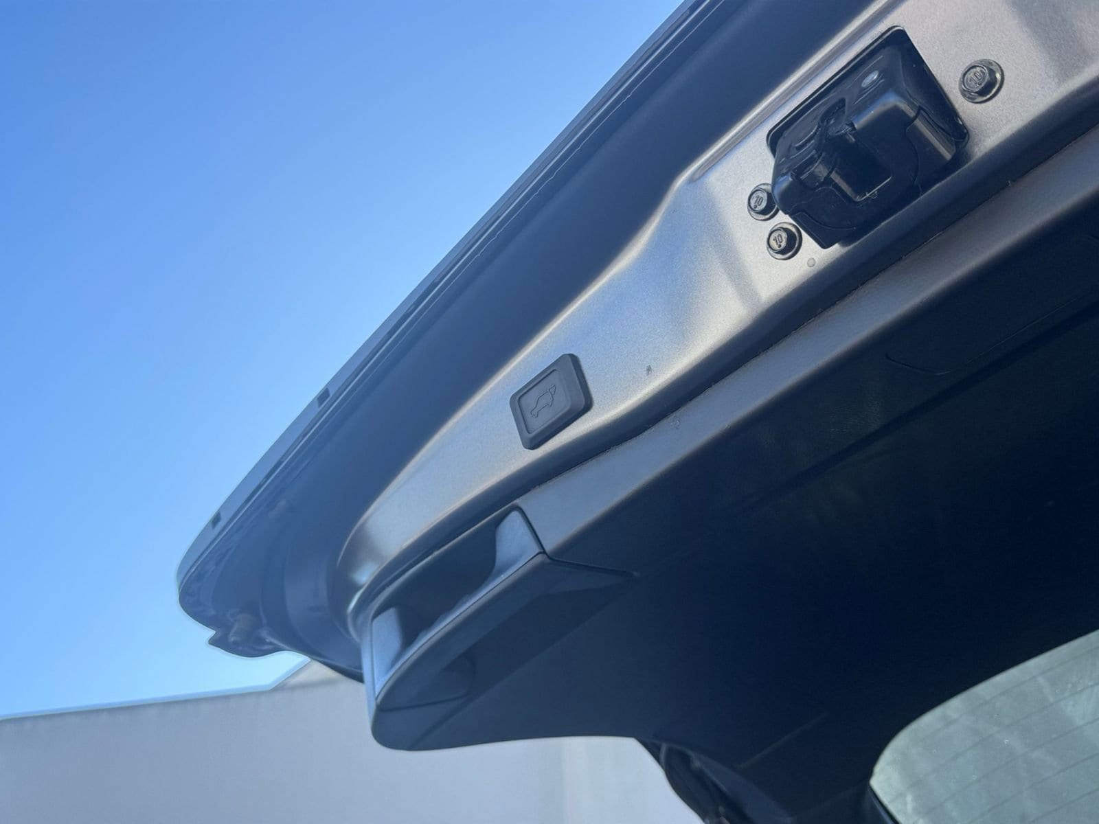 Thumbnail: 2025 Toyota RAV4 - 23