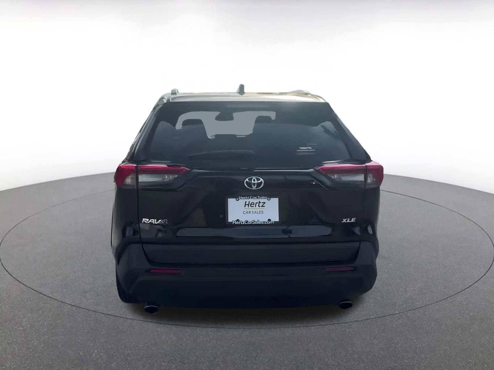 Thumbnail: 2025 Toyota RAV4 - 12