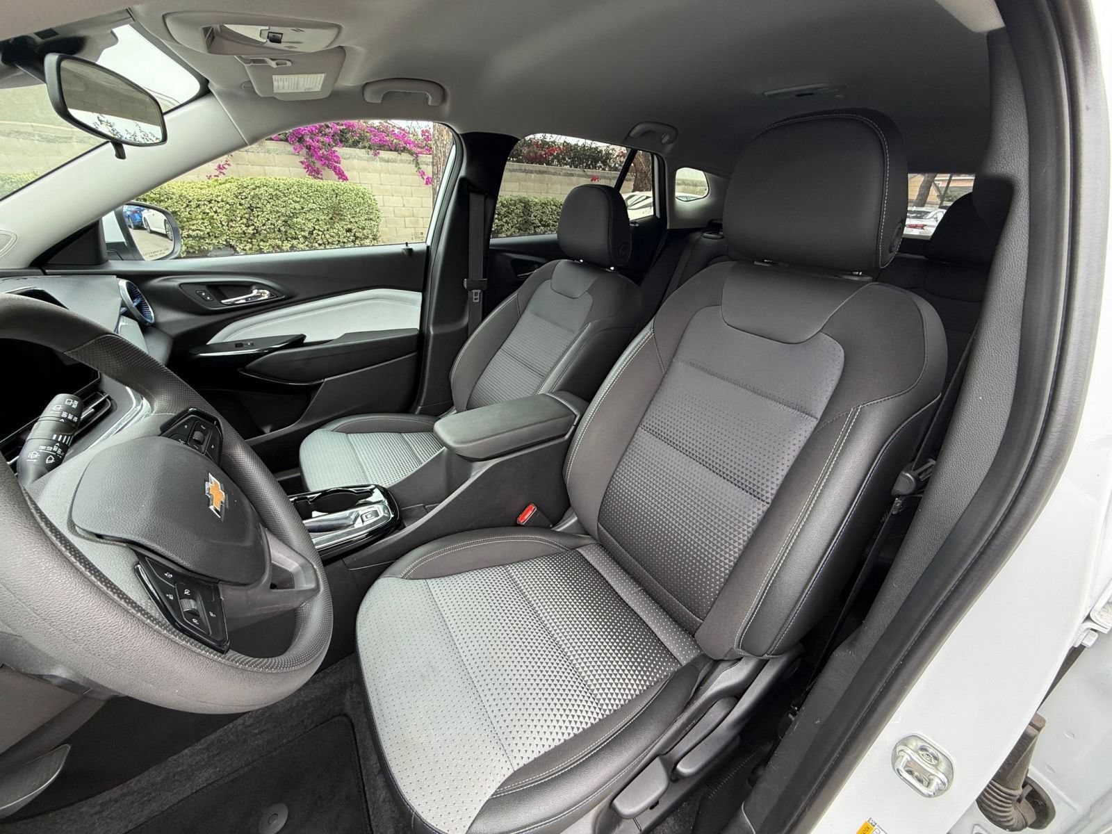 Thumbnail: 2025 Chevrolet Trax - 34