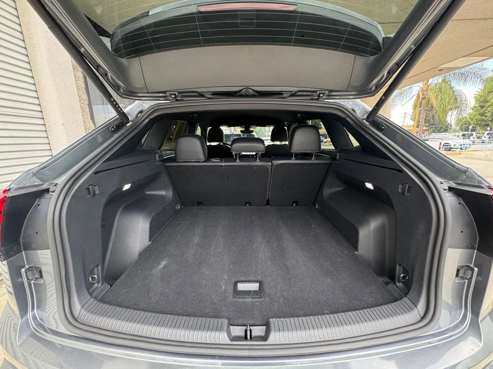 Thumbnail: 2025 Volkswagen Atlas - 31