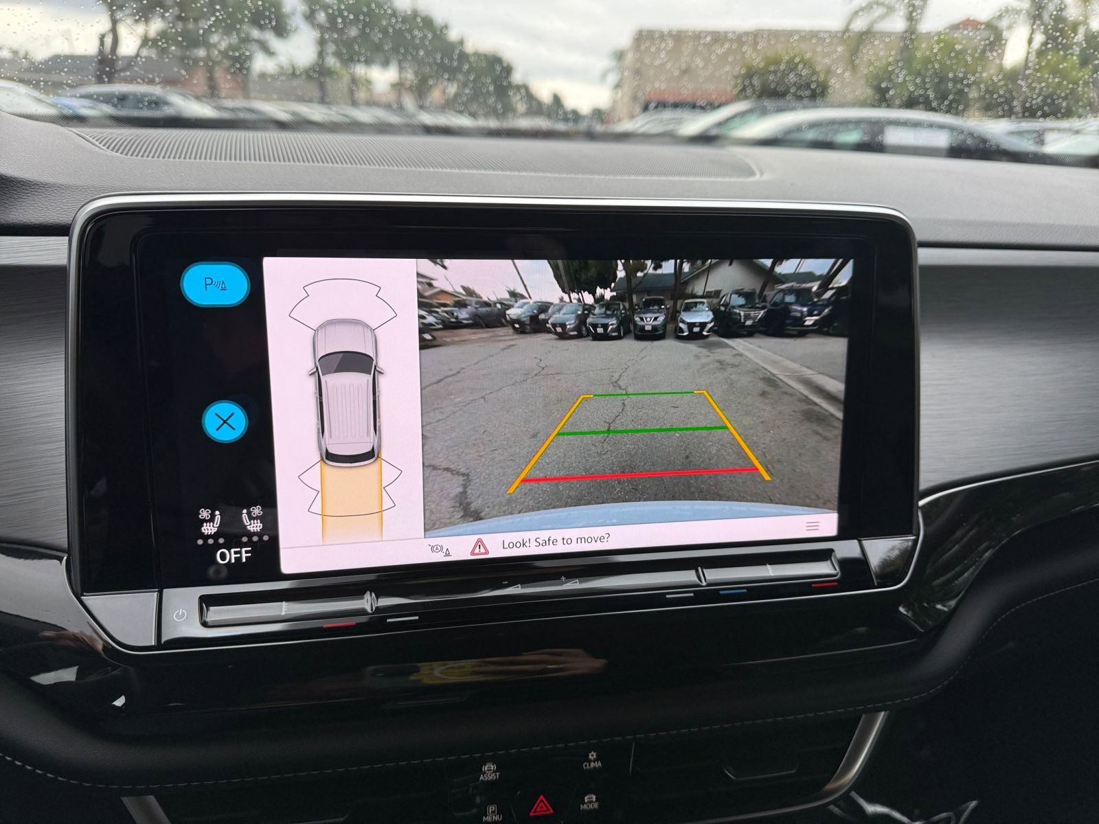 Thumbnail: 2025 Volkswagen Atlas - 17