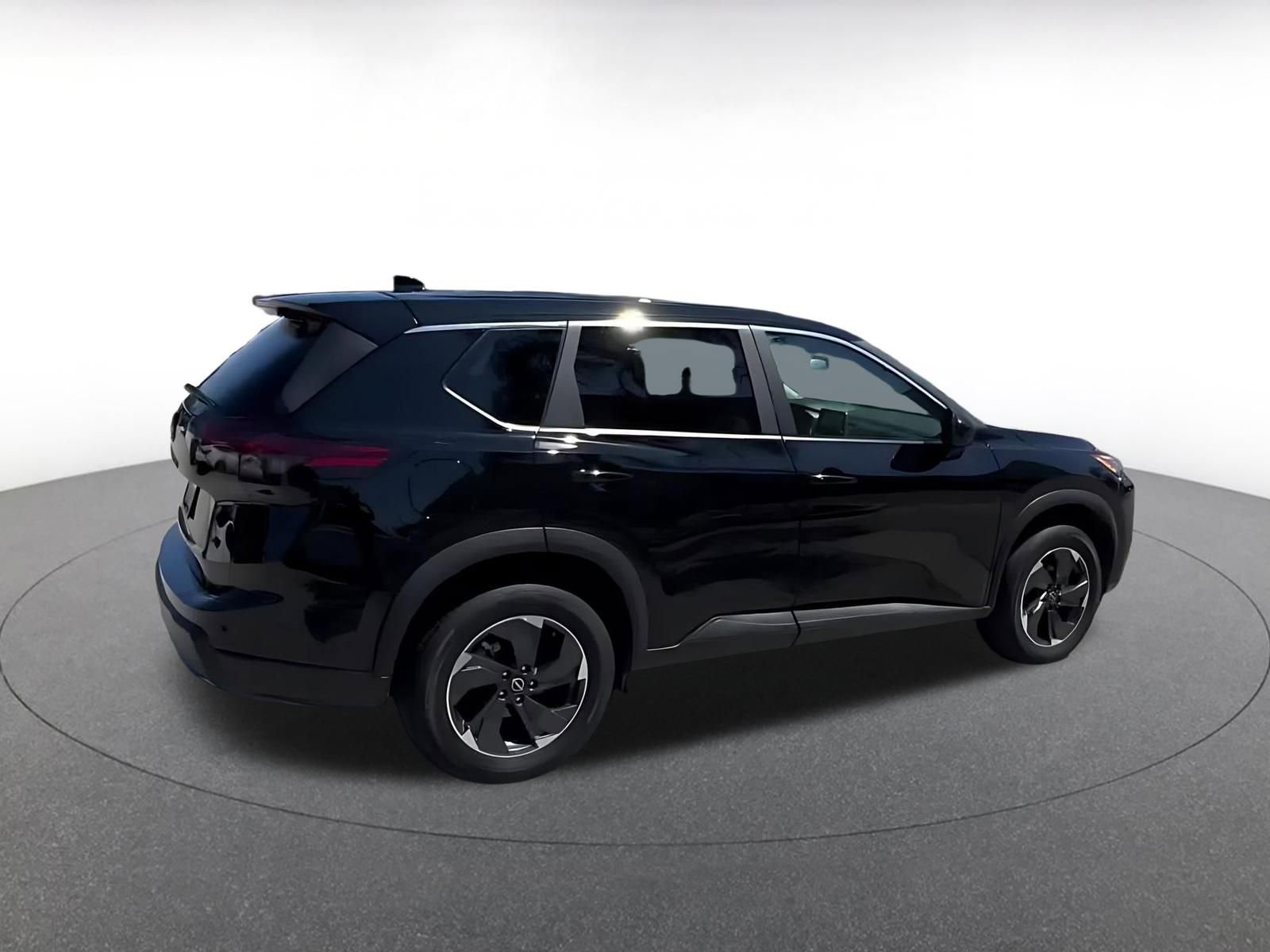 Thumbnail: 2025 Nissan Rogue - 15