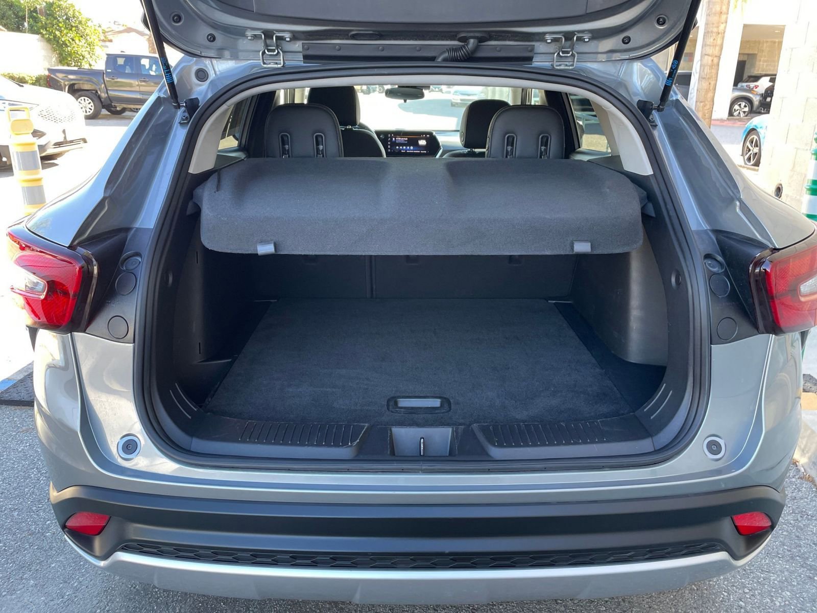 Thumbnail: 2025 Chevrolet Trax - 31