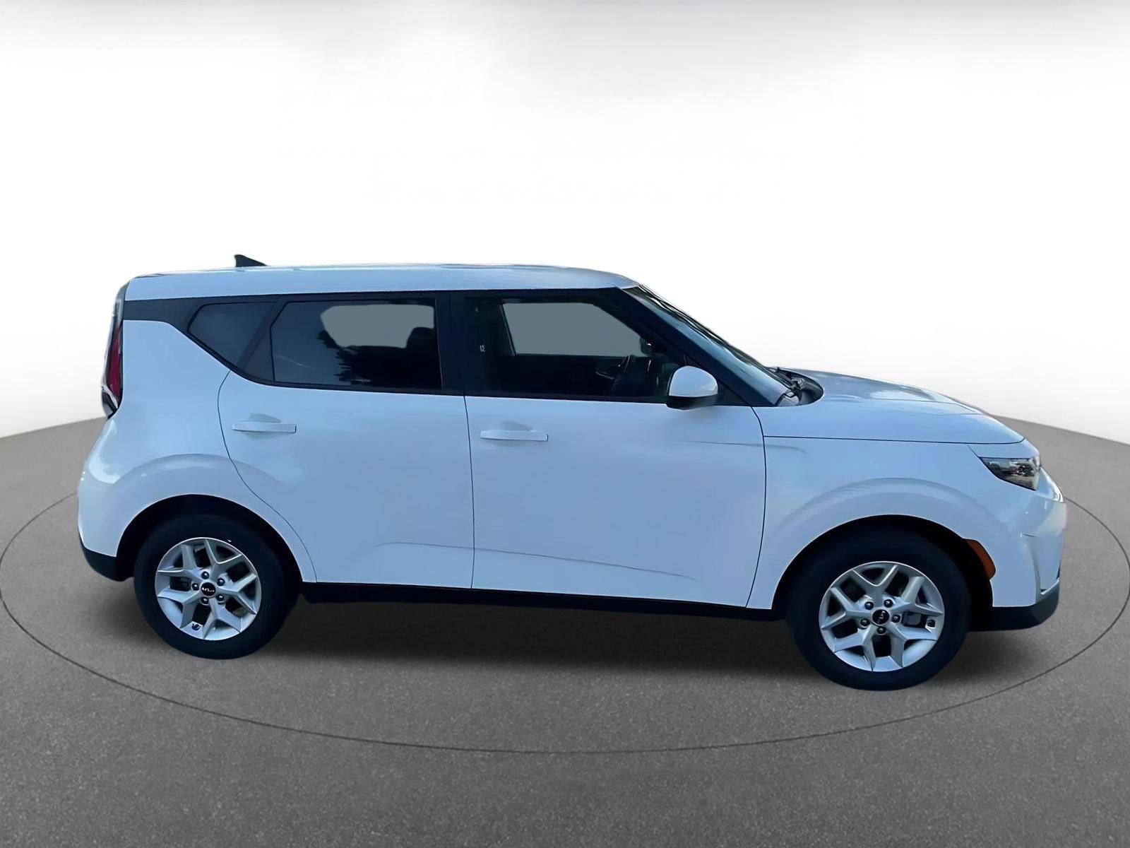 Thumbnail: 2025 Kia Soul - 16